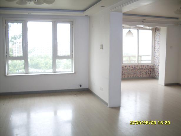 龙锦苑六区 189平米 5+6 豪华装修 4居 商品房