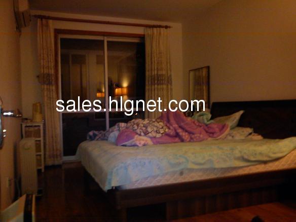 龙腾苑四区6间正规无隔断卧室主卧朝南带阳台