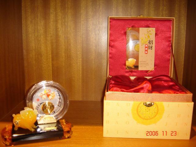 金猪招财天天赚——赚钱猪,送礼好品!