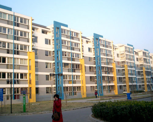 龙禧苑一区 105平米 89万 南北 精装 2003年 1/6 满五年的经济适用房